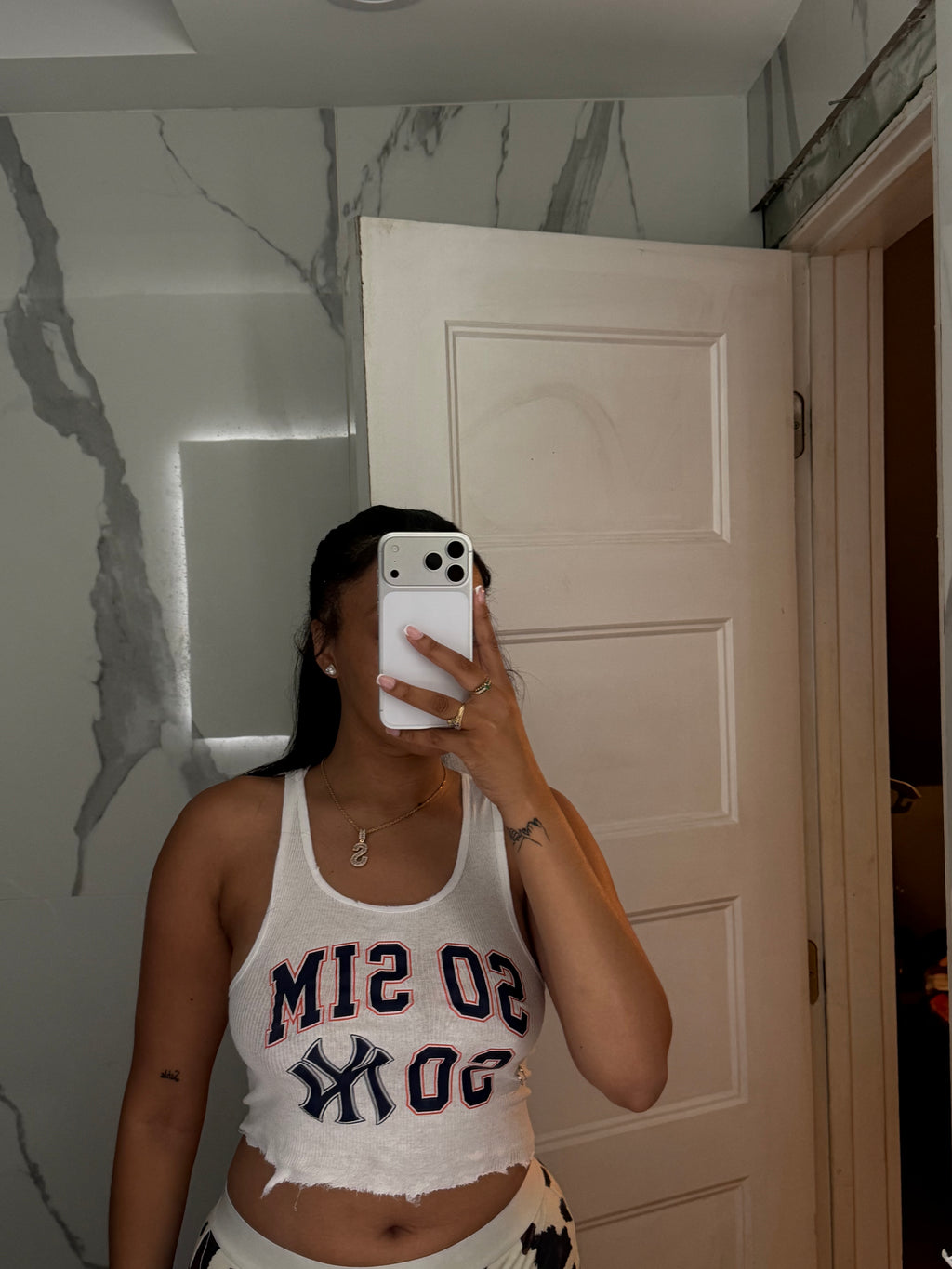 SO SIM/SO NY cropped tank